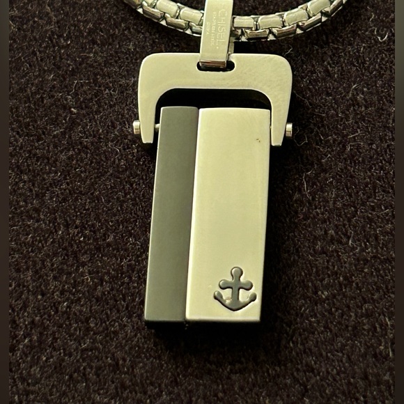 Brand New, Anchor Design Necklace - Picture 1 of 9